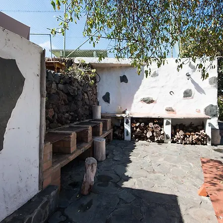 La Brujita Frontera
